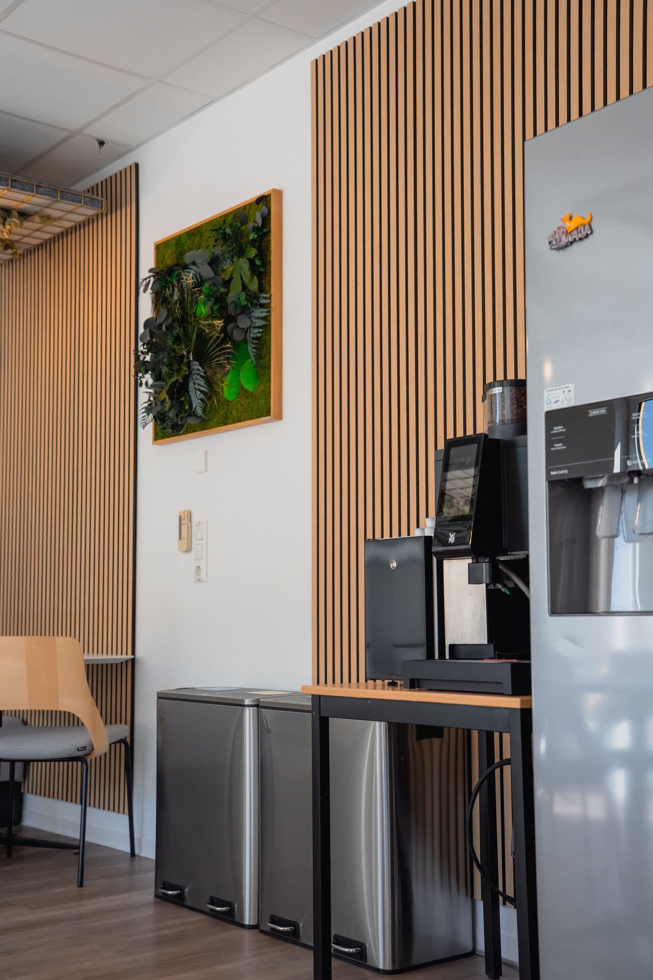 Küche mit Kaffeemaschine in der MBL-Zentrale Osthofen